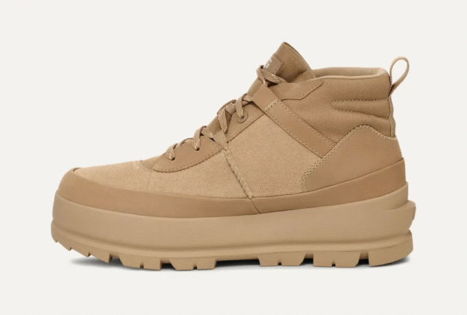 De UGG Lug Chukka