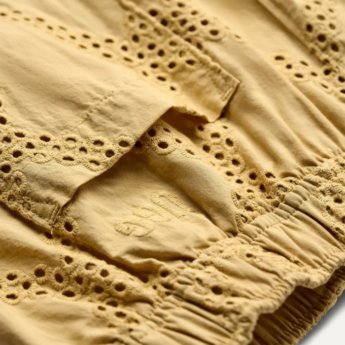 Kellan Short UGGEeyelet