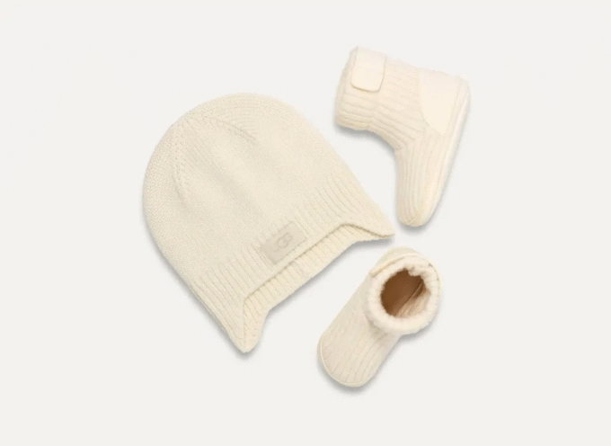Skylar en UGG Beanie