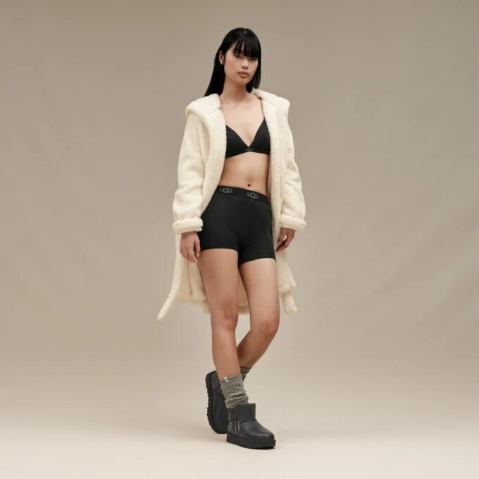 UGG Aarti