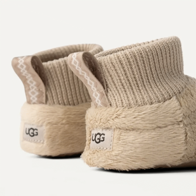 UGG Nesti