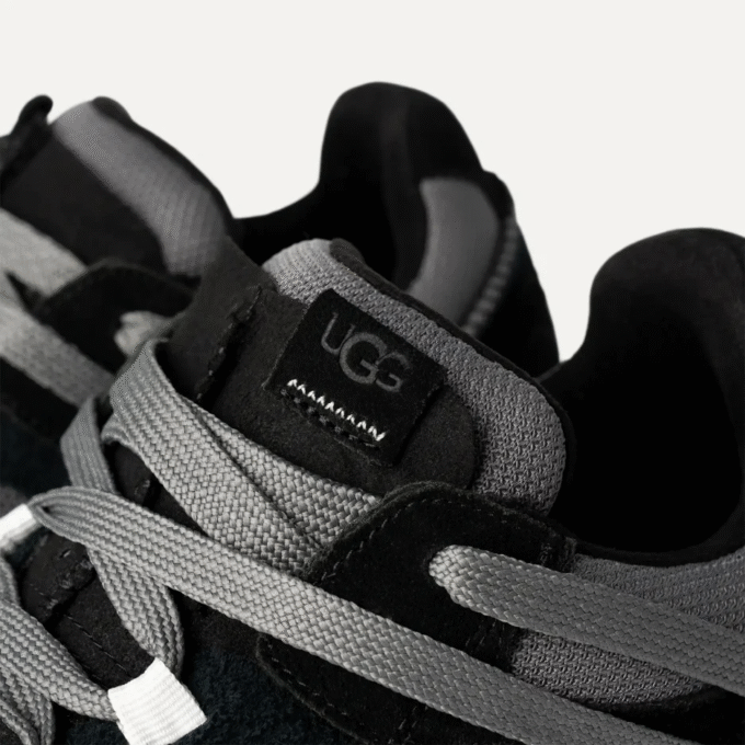 UGG RetroFi Laag