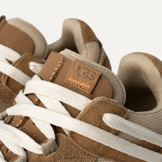 UGG RetroFi Laag